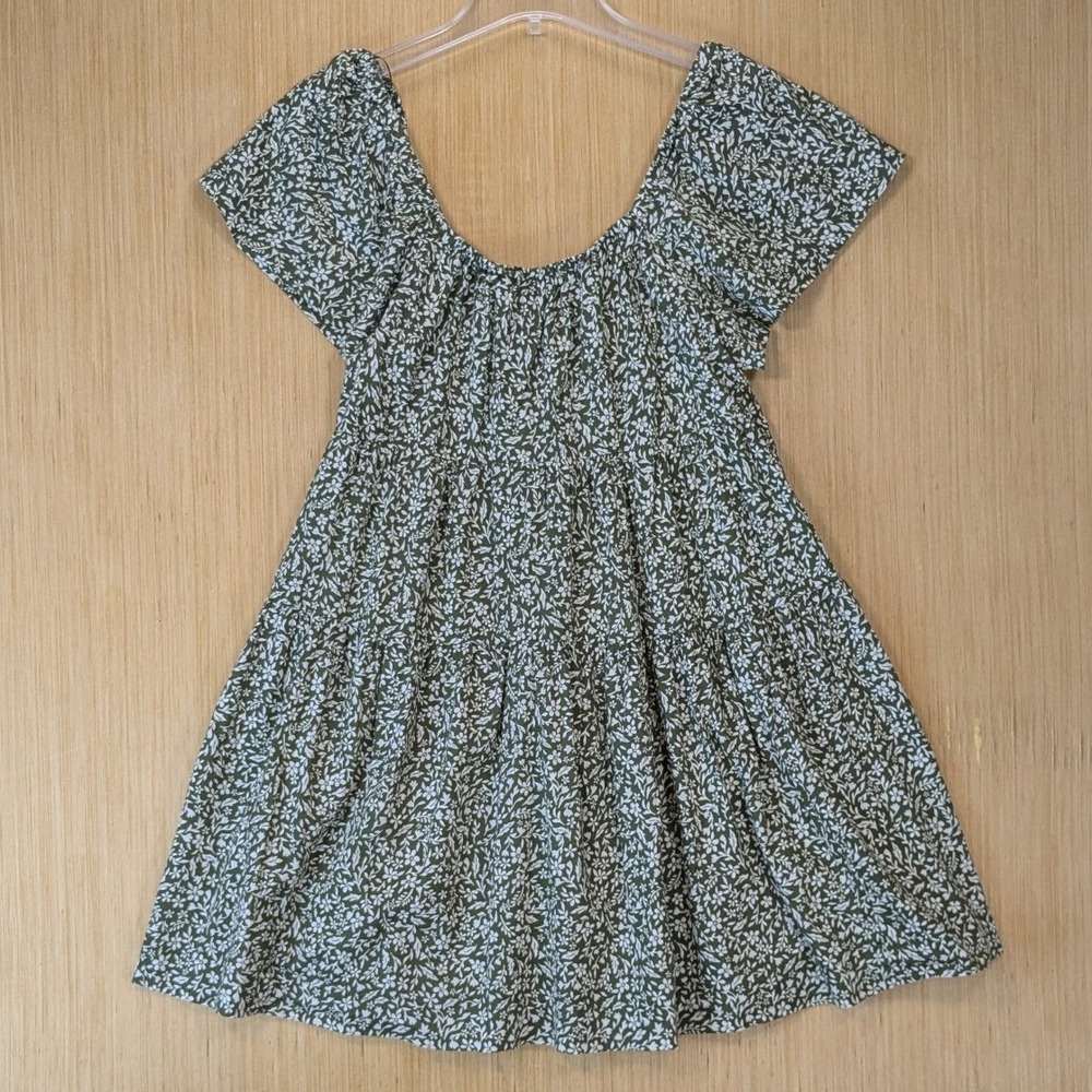 Old Navy Boho Cottage Floral Tiered Mini Babydoll Dress M Green Flutter Sleeve